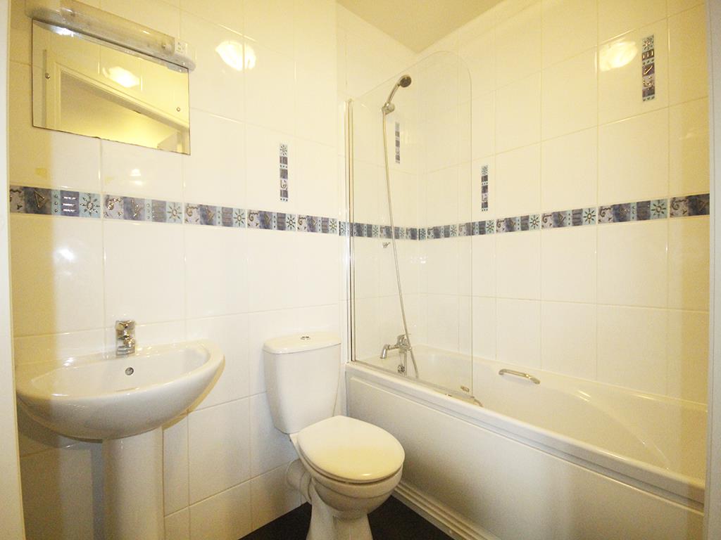 2 bedroom apartment To Let in Burnley - _MG_9844 copy.jpg